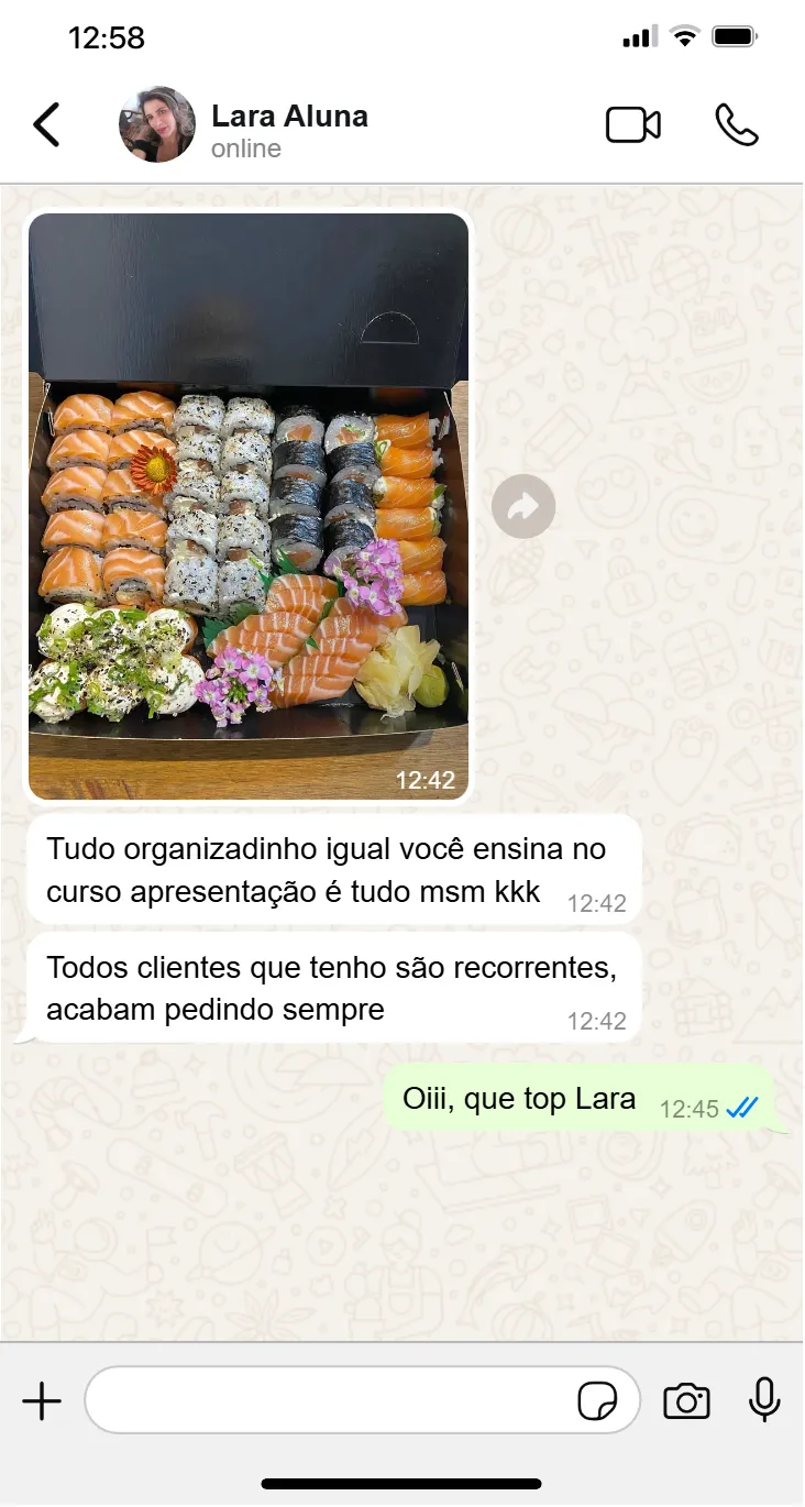 Lara mostra um combinado organizado como aprendeu no curso e relata que seus clientes voltam a pedir.